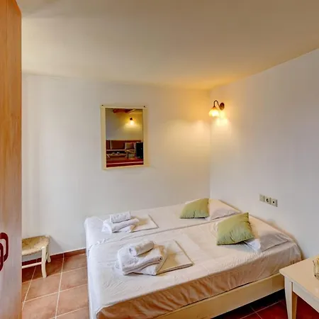 Achlada Mourtzanakis Residence * Malevizi